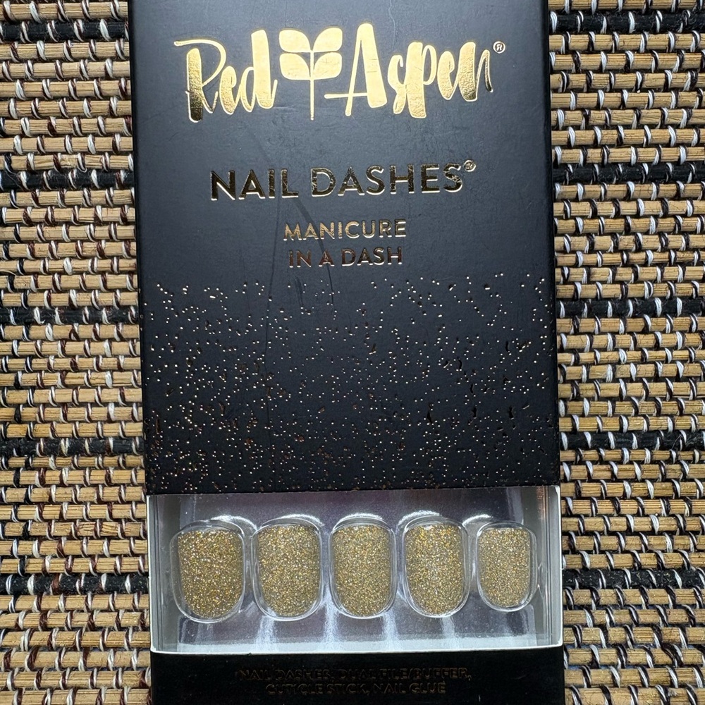 Red Aspen 24 Kay- Gold Nail Dashes